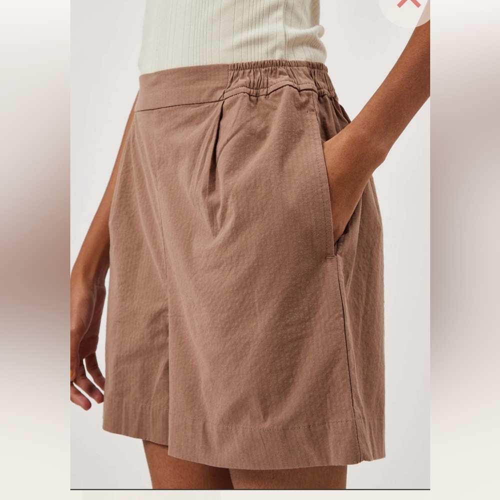 NWT MINIMUM women Frankila shorts, size XS